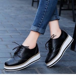 Dadawen Platform shoes size 9 NWT